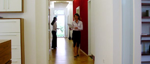 Begegnung auf dem Flur